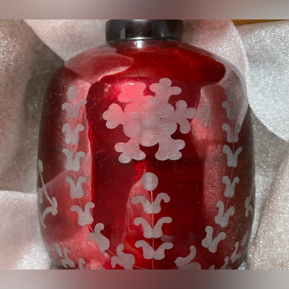 New Pottery Barn Red Sienna Etched Mercury Glass Holiday Vase, 9”H 8.25”D